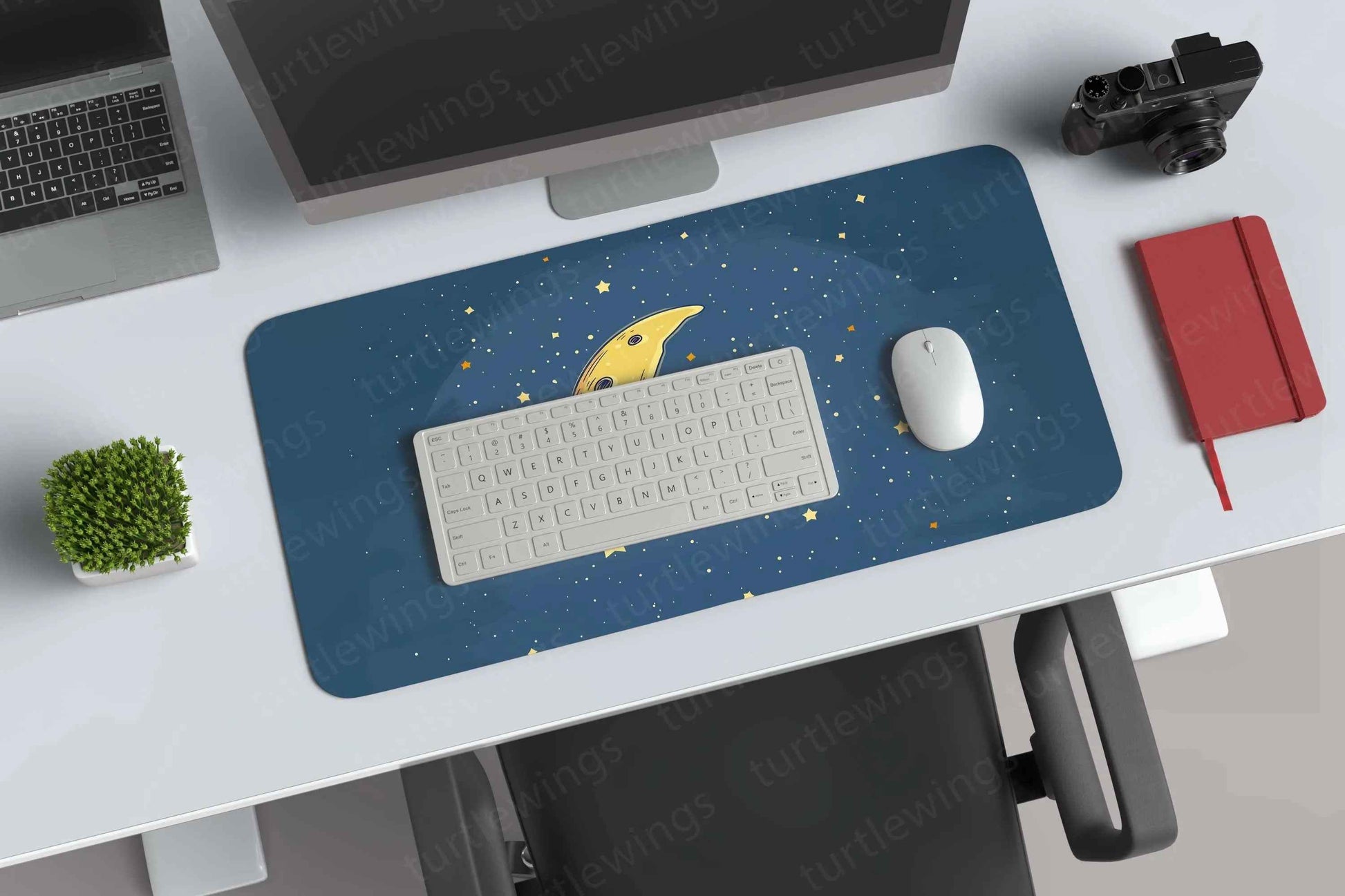 Catstronaut Large Deskmat - Premium XL & XXL Gaming Mouse Pad - TURTLEWINGS
